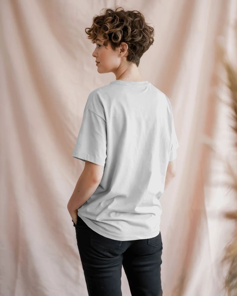 Women Classic Crew back model white