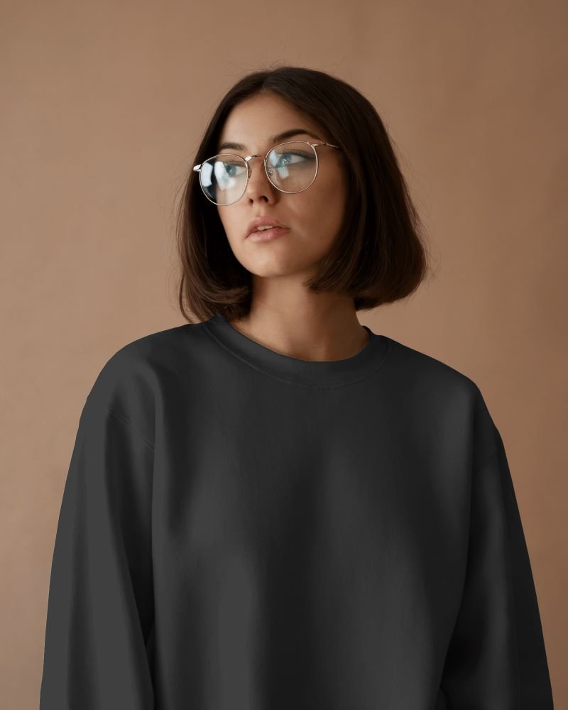 model Sweatshirt closeup black